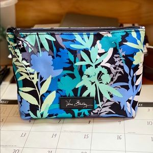 VERA BRADLEY Waterproof Travel Makeup Pouch